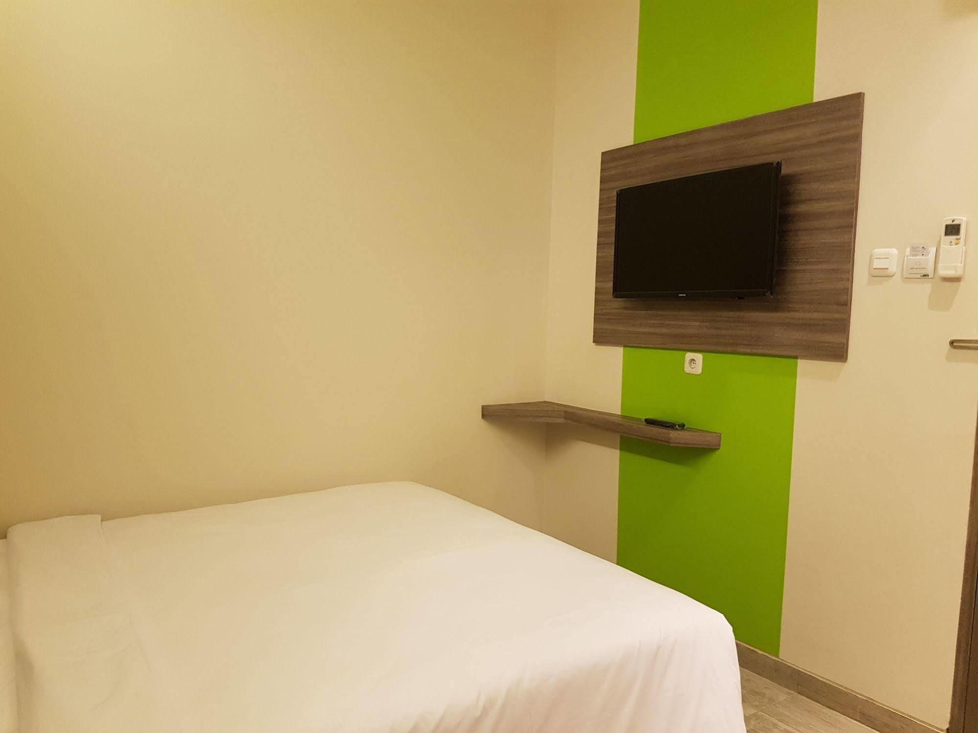 Bold Hotel Джакарта Екстер'єр фото